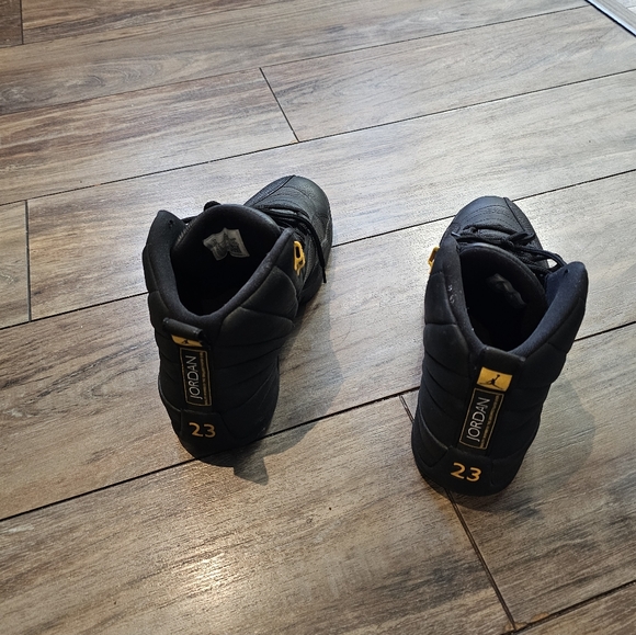 ****Worn Only 2 Times****     Jordan 12 Black and Yellow High-Top Sneakers - Picture 8 of 9